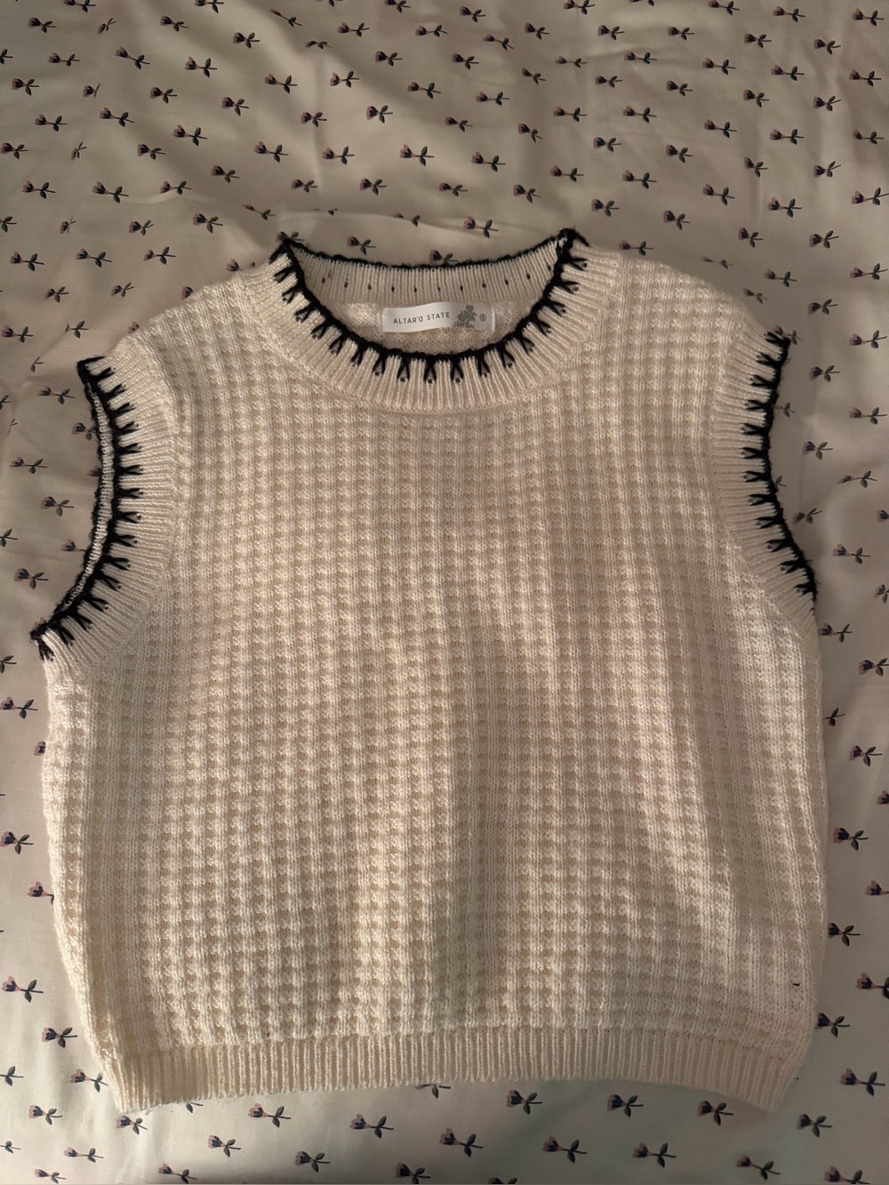 Altar’d State Sleeveless Sweater Vest